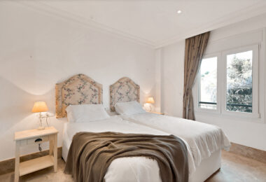 Elegant Semi-Detached Home in Santa Clara Golf – Sea Views, Private Garden &amp; Year-Round Terrace