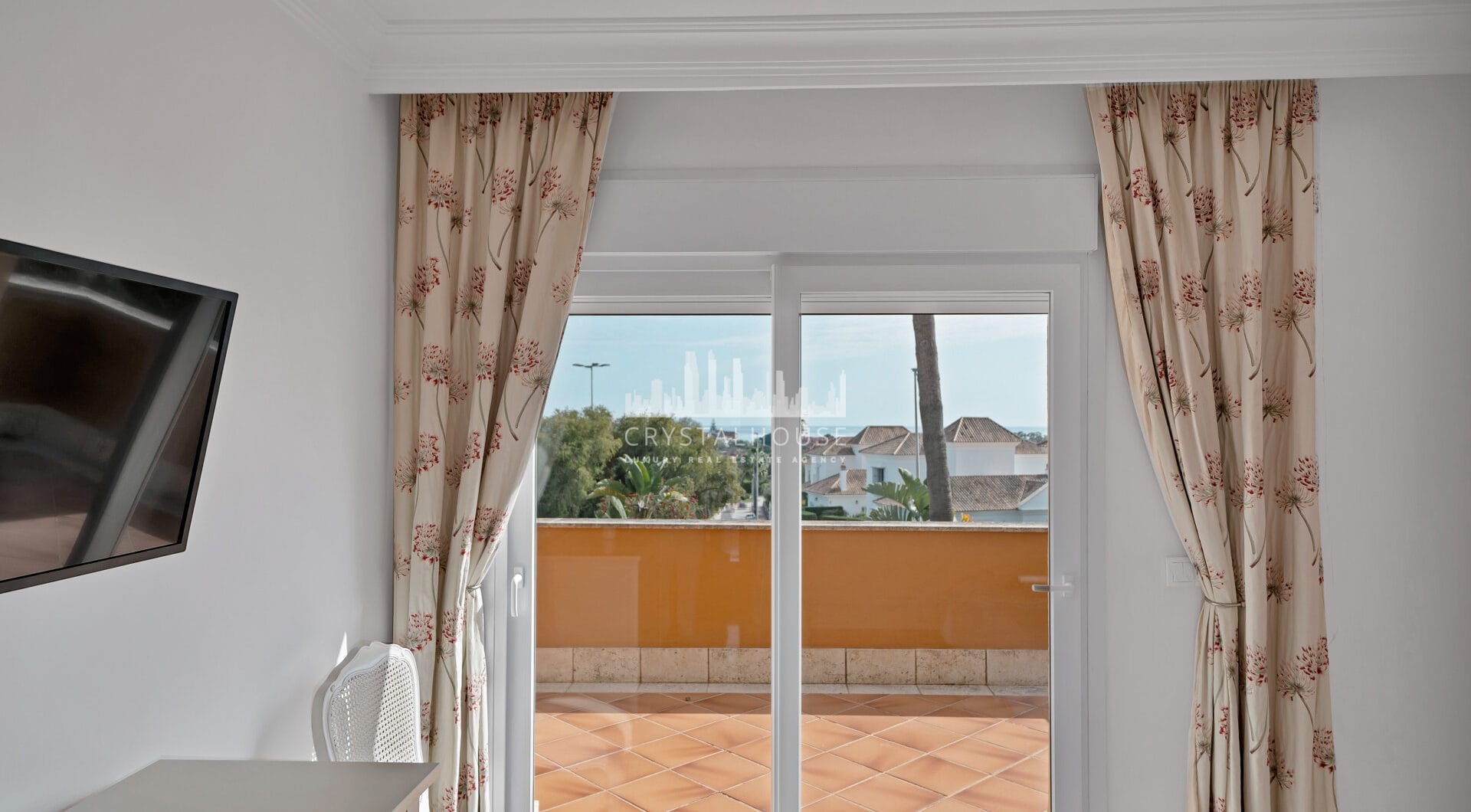 Elegant Semi-Detached Home in Santa Clara Golf – Sea Views, Private Garden &amp; Year-Round Terrace