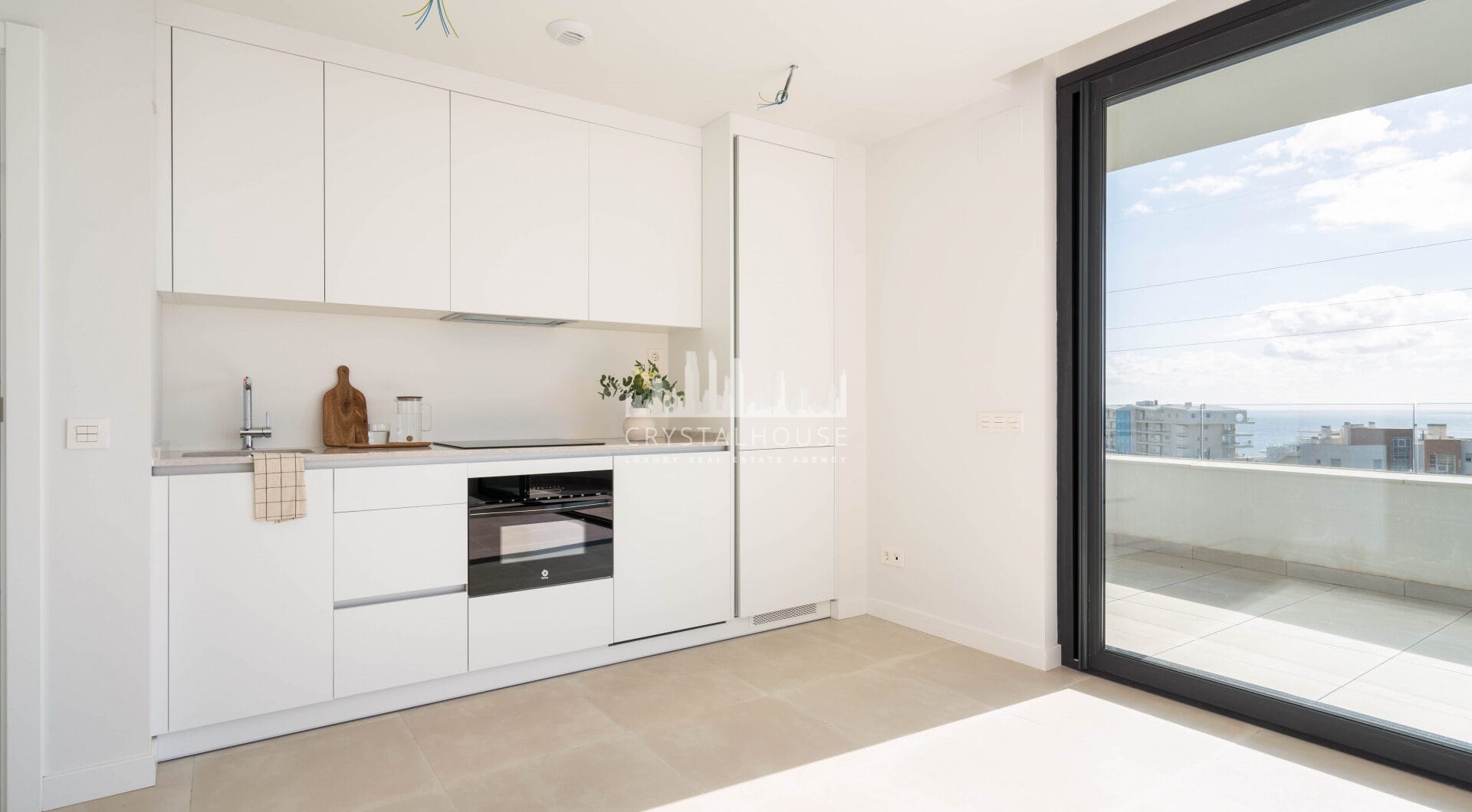 Discover the perfect blend of luxury and convenience with this brand-new corner apartment in the highly sought-after Higueron West.