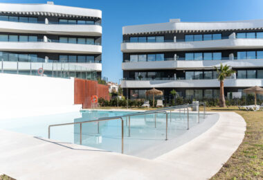 Discover the perfect blend of luxury and convenience with this brand-new corner apartment in the highly sought-after Higueron West.