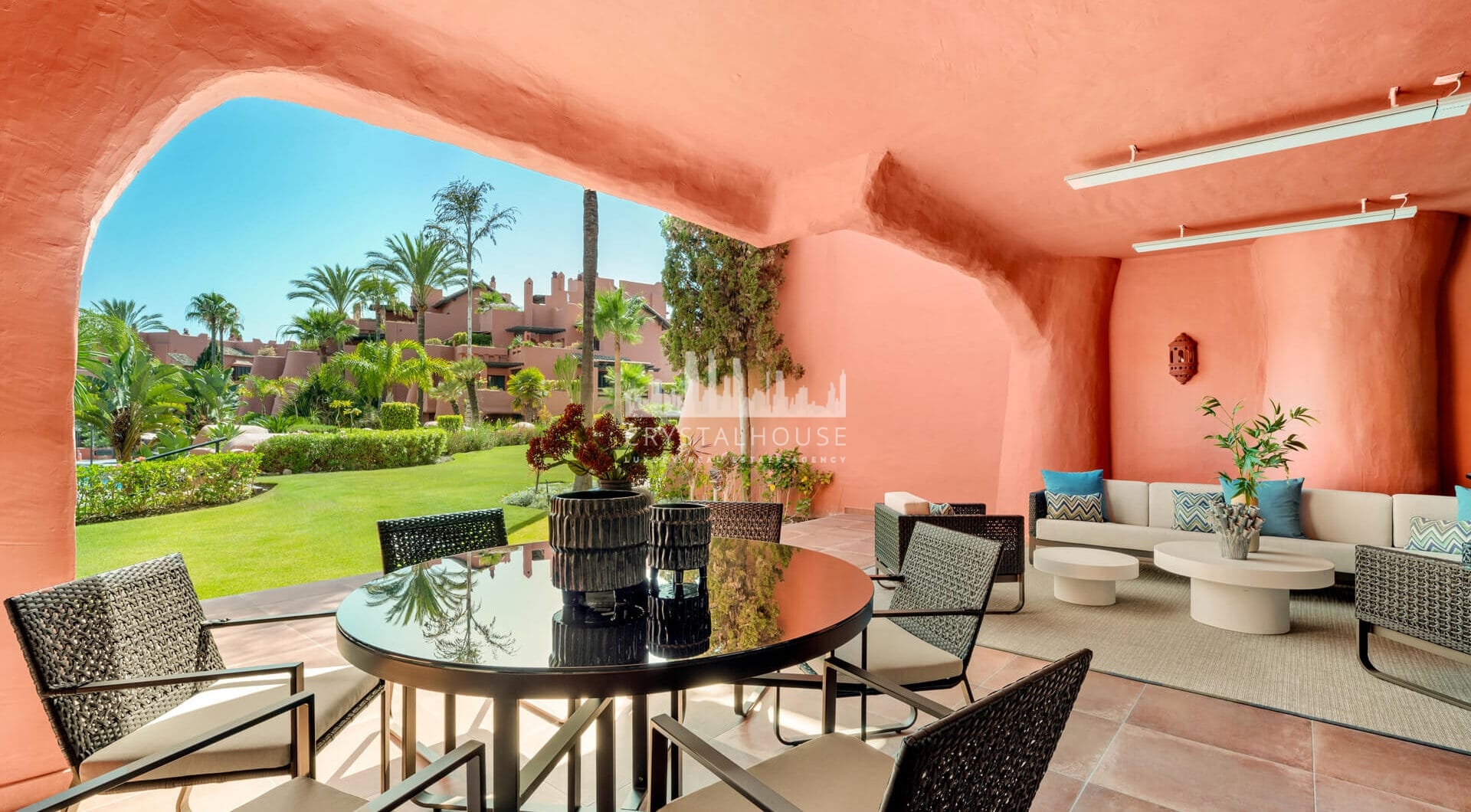 Amazing South facing 3 bedroom and 3-bathroom ground floor apartment