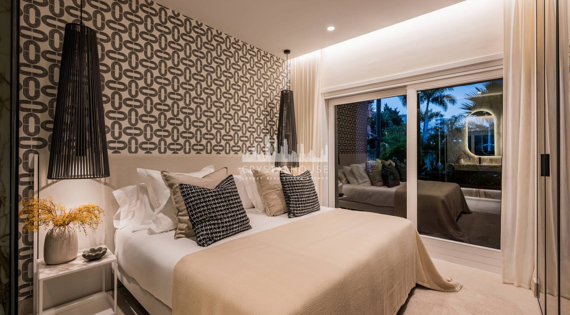 Amazing South facing 3 bedroom and 3-bathroom ground floor apartment