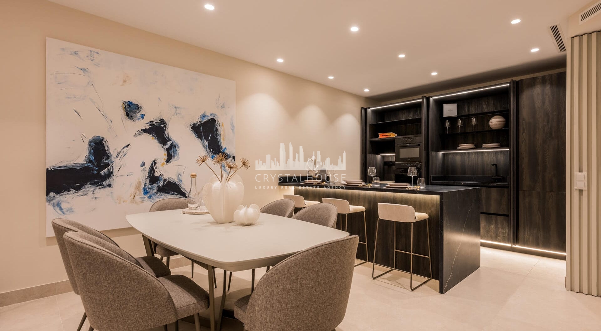 Amazing South facing 3 bedroom and 3-bathroom ground floor apartment