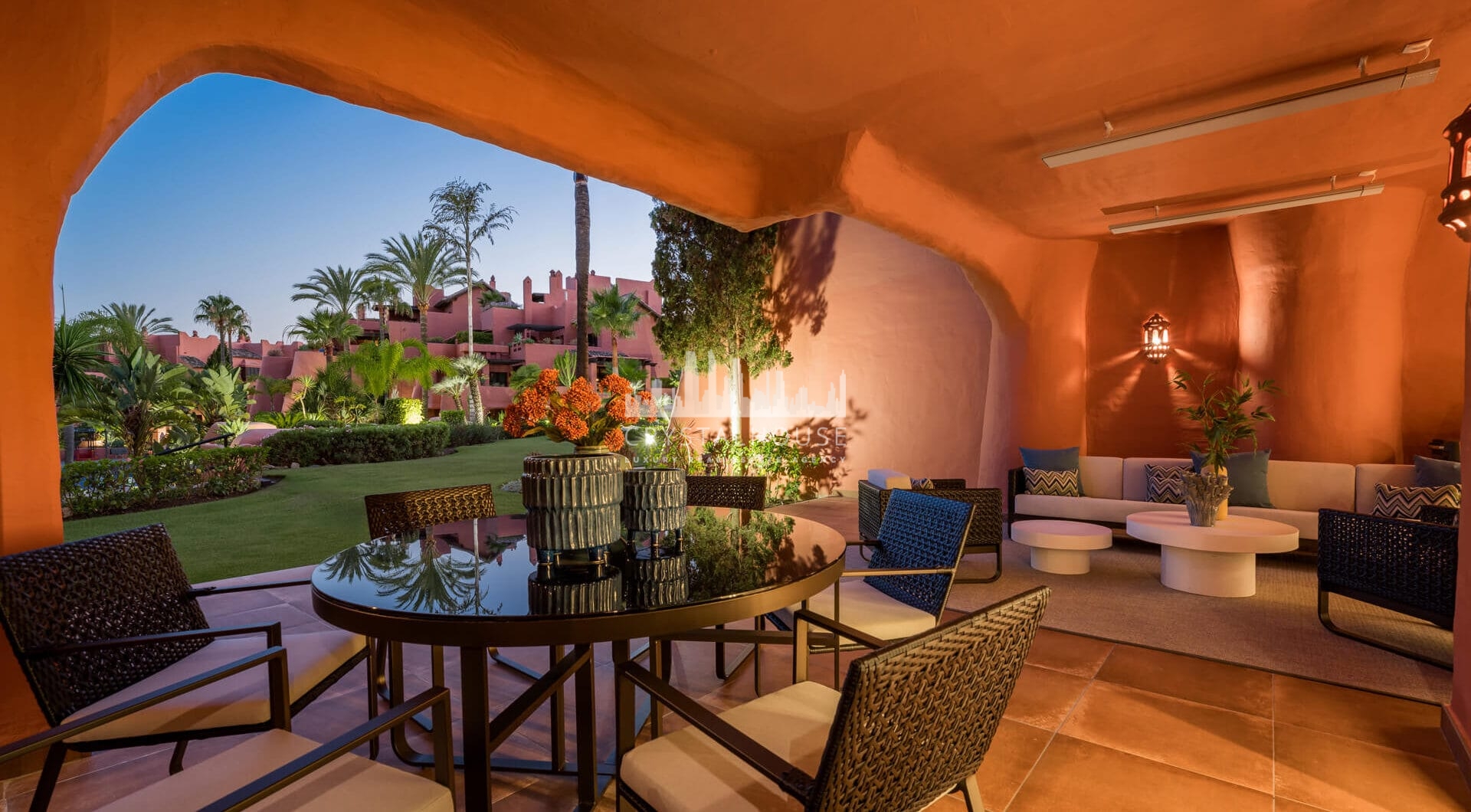 Amazing South facing 3 bedroom and 3-bathroom ground floor apartment