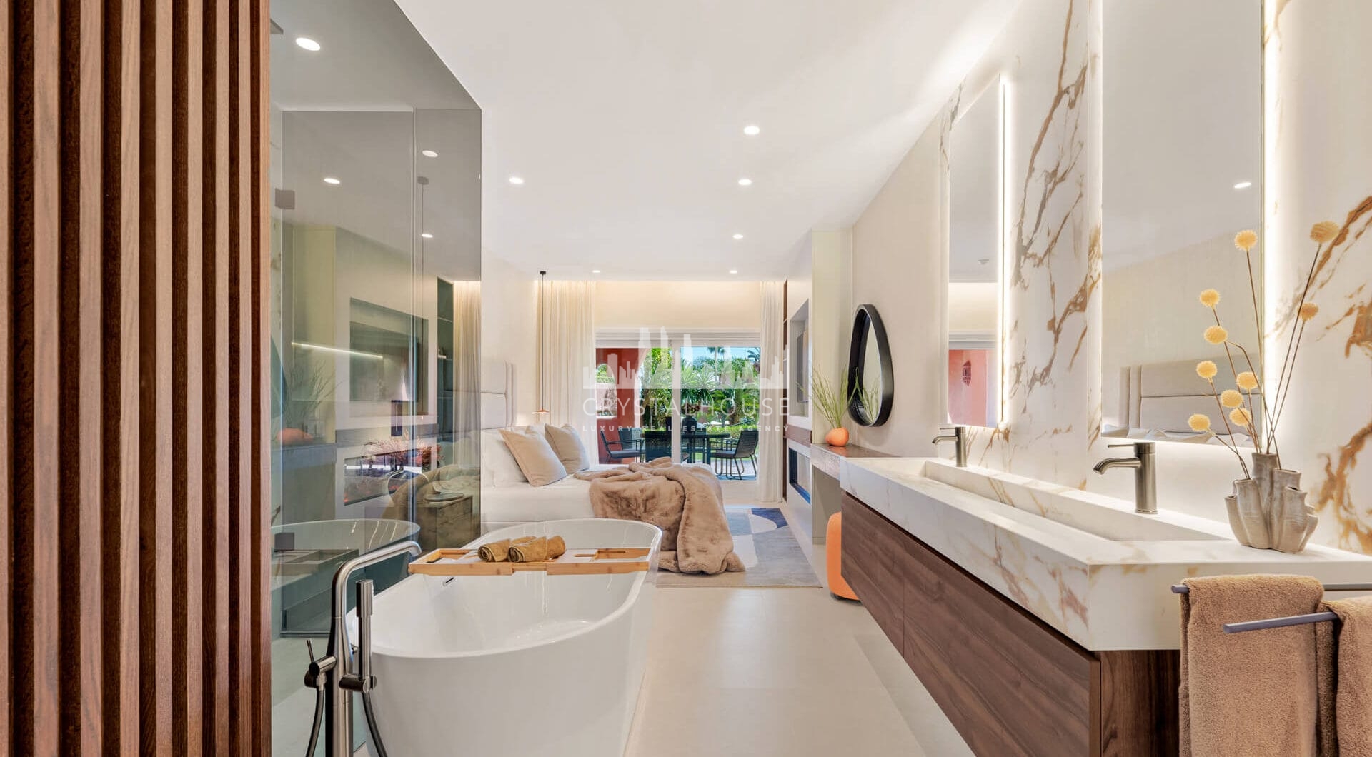 Amazing South facing 3 bedroom and 3-bathroom ground floor apartment