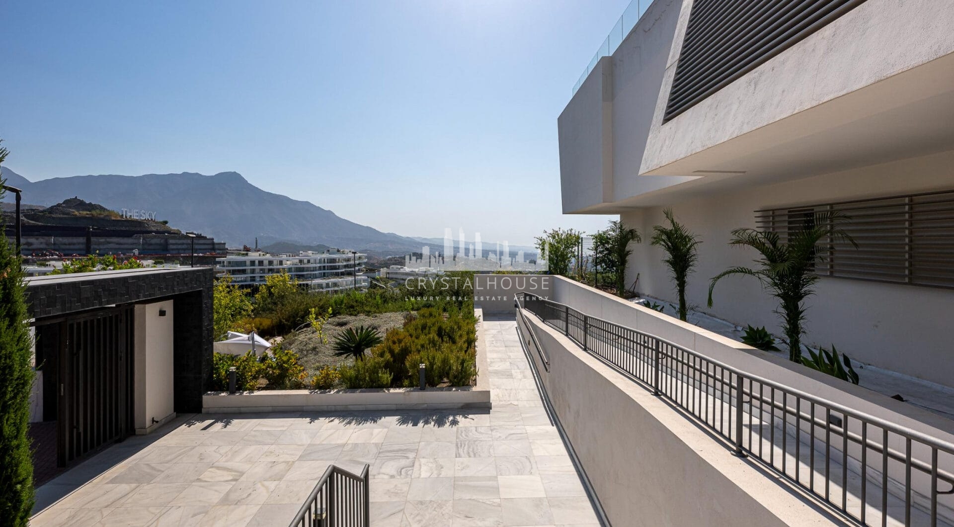 STUNNING CORNER MIDDLE FLOOR APARTMENT WITH PANORAMIC GOLF &amp; SEA VIEWS