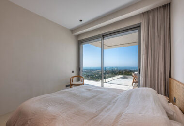 STUNNING CORNER MIDDLE FLOOR APARTMENT WITH PANORAMIC GOLF &amp; SEA VIEWS