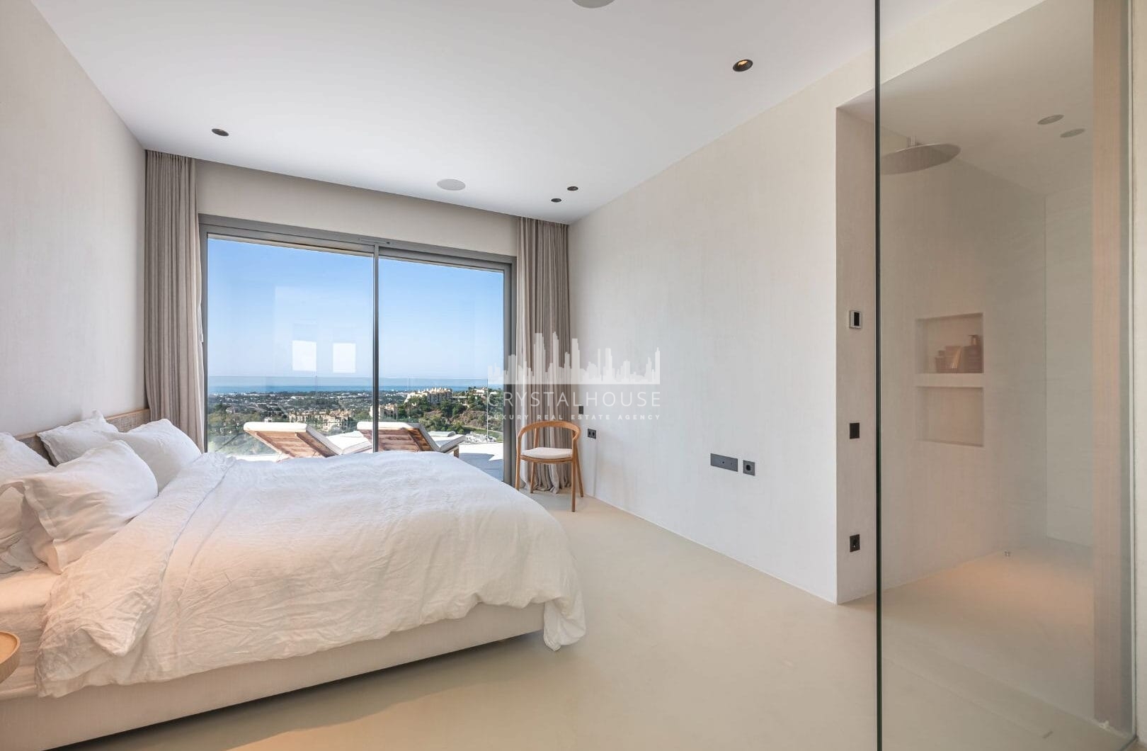 STUNNING CORNER MIDDLE FLOOR APARTMENT WITH PANORAMIC GOLF &amp; SEA VIEWS