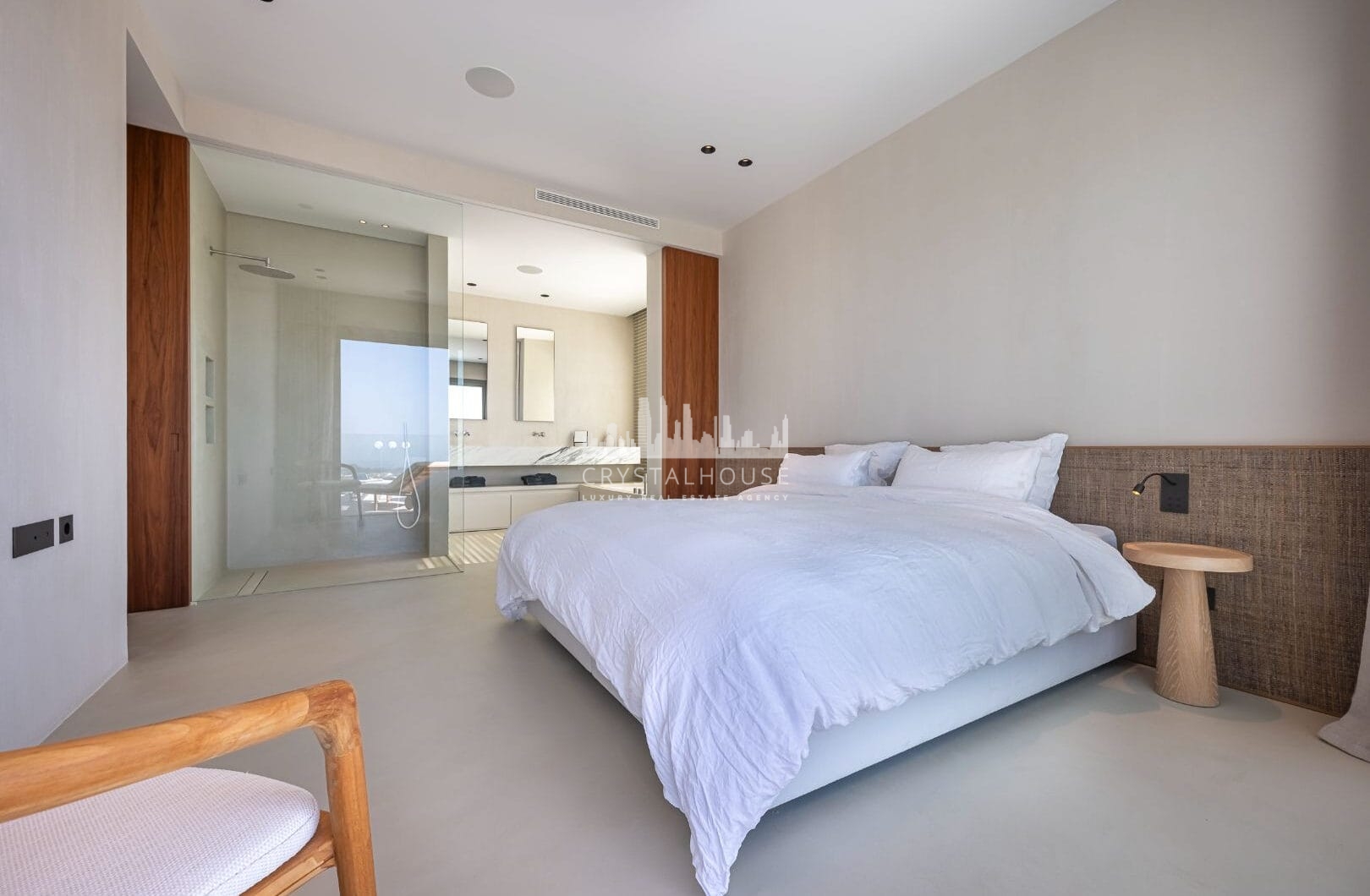STUNNING CORNER MIDDLE FLOOR APARTMENT WITH PANORAMIC GOLF &amp; SEA VIEWS