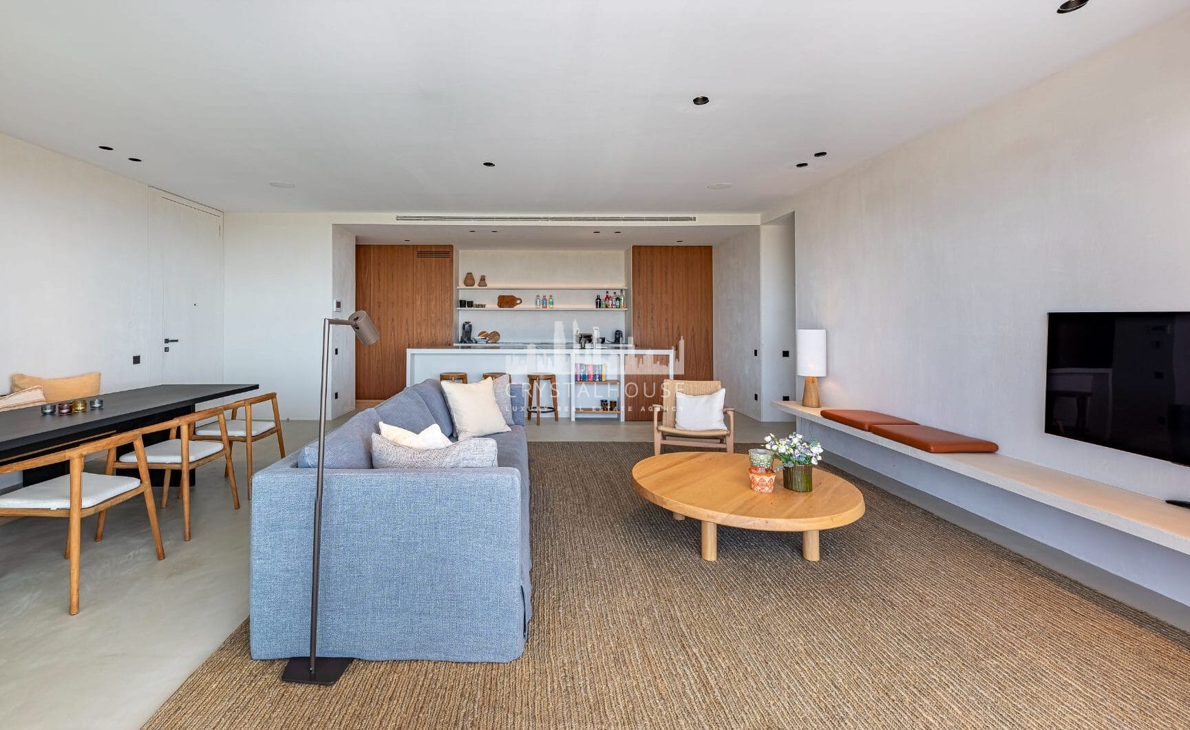 STUNNING CORNER MIDDLE FLOOR APARTMENT WITH PANORAMIC GOLF &amp; SEA VIEWS
