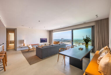 STUNNING CORNER MIDDLE FLOOR APARTMENT WITH PANORAMIC GOLF &amp; SEA VIEWS