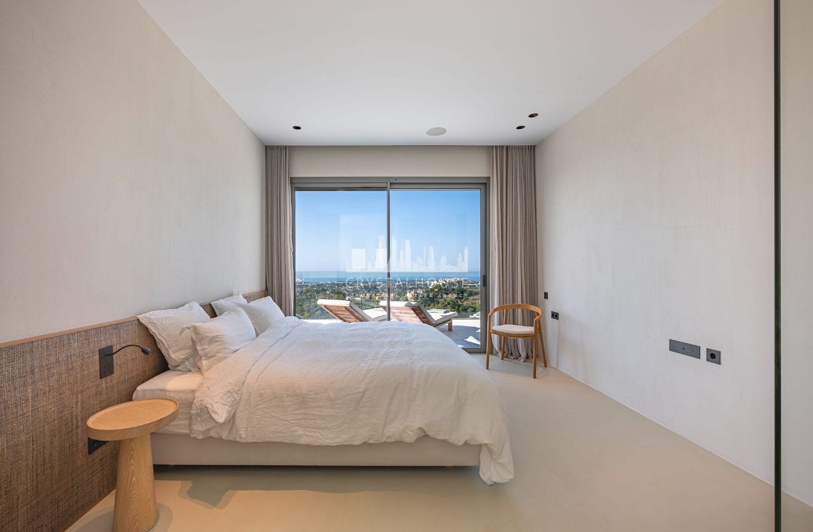 STUNNING CORNER MIDDLE FLOOR APARTMENT WITH PANORAMIC GOLF &amp; SEA VIEWS