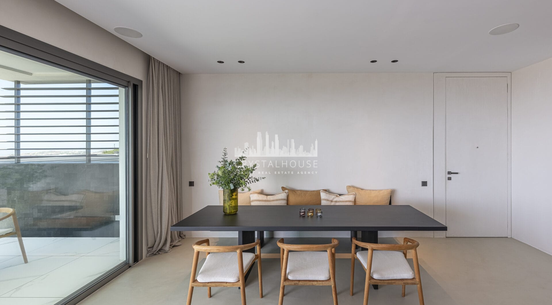 STUNNING CORNER MIDDLE FLOOR APARTMENT WITH PANORAMIC GOLF &amp; SEA VIEWS
