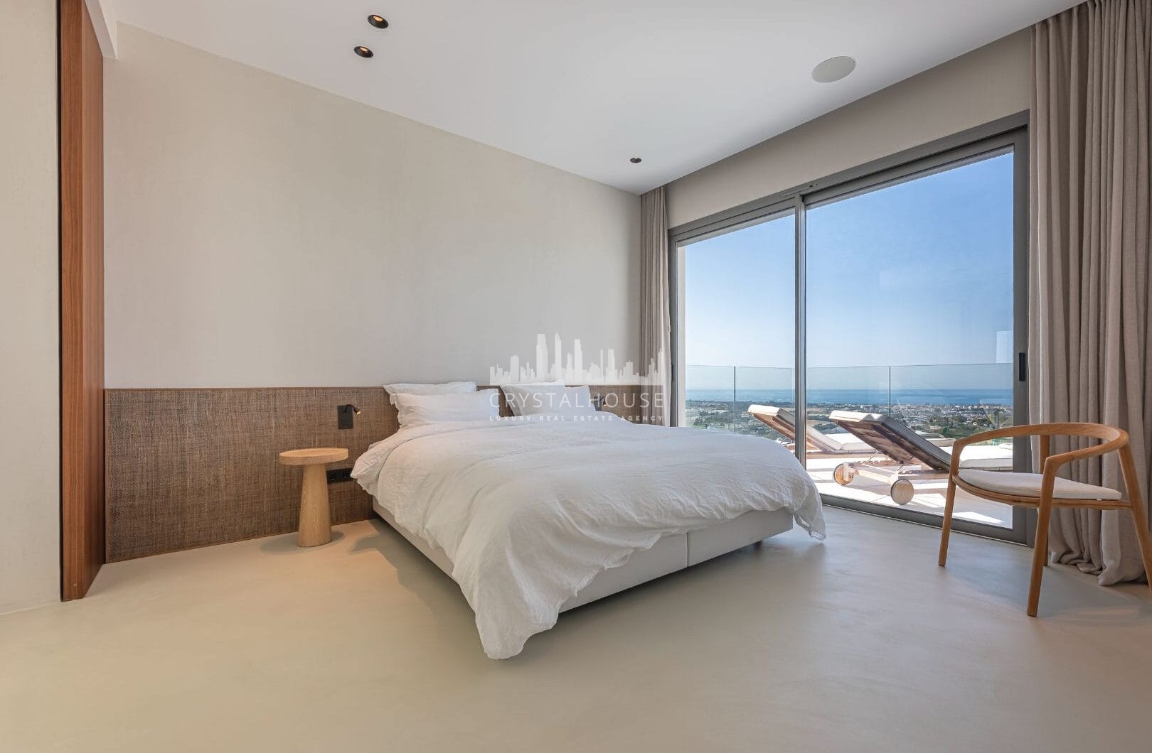 STUNNING CORNER MIDDLE FLOOR APARTMENT WITH PANORAMIC GOLF &amp; SEA VIEWS