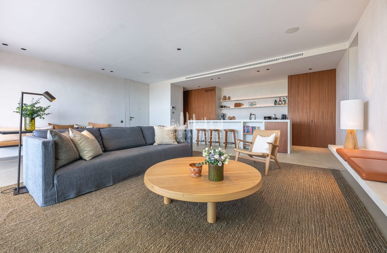 STUNNING CORNER MIDDLE FLOOR APARTMENT WITH PANORAMIC GOLF &amp; SEA VIEWS