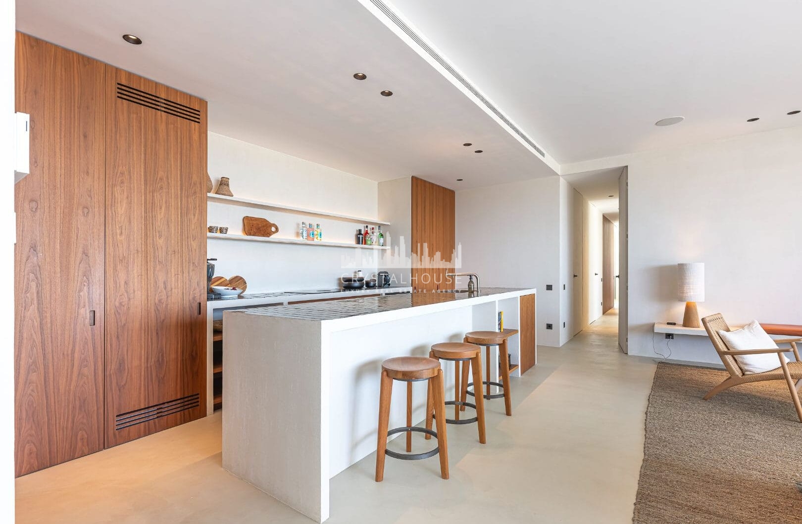 STUNNING CORNER MIDDLE FLOOR APARTMENT WITH PANORAMIC GOLF &amp; SEA VIEWS