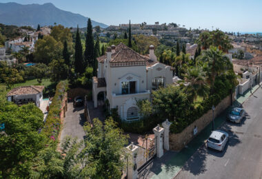 Villa Penati - Andalucian villa with 24h security