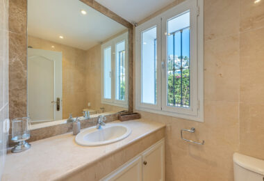 Villa Penati - Andalucian villa with 24h security