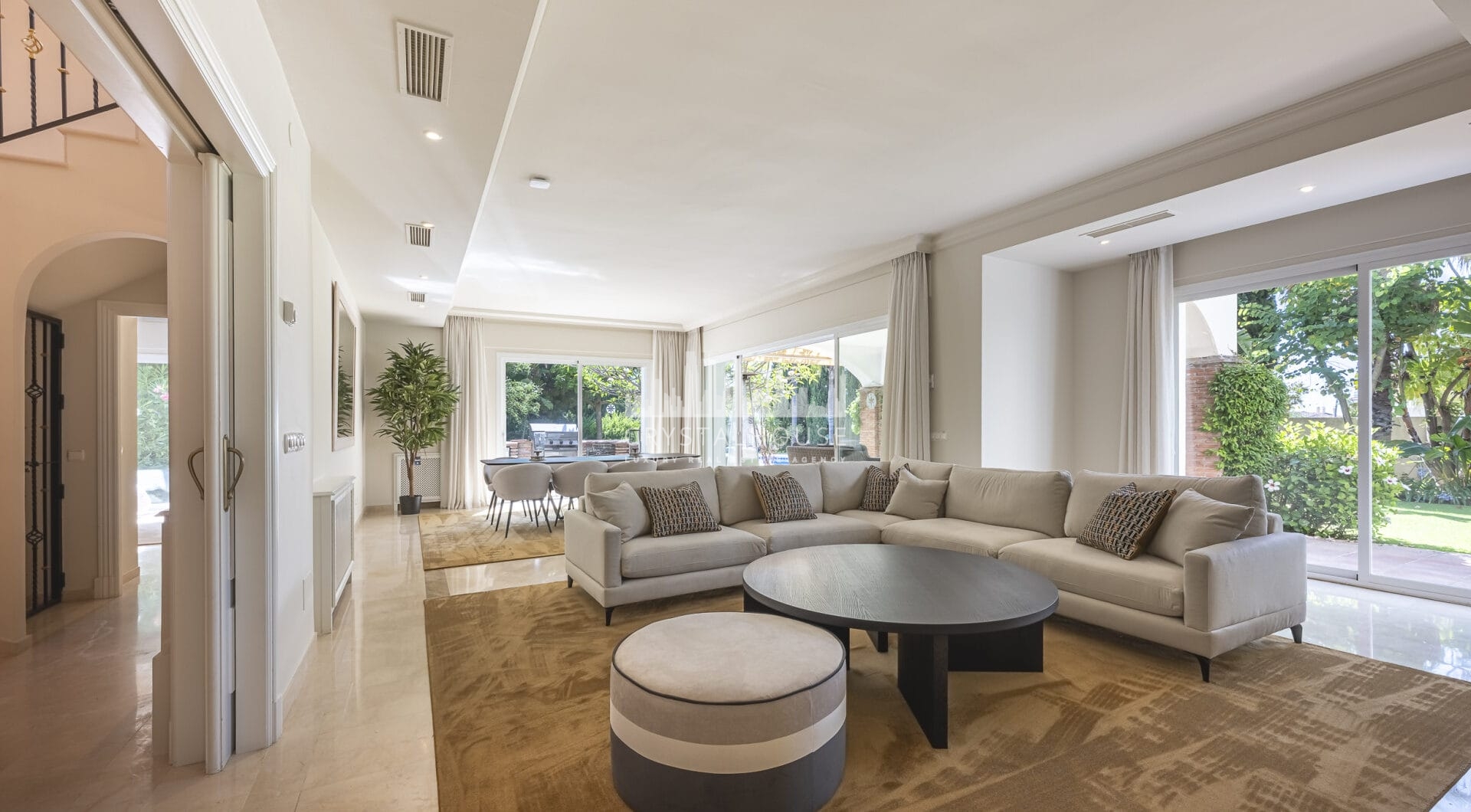 Villa Penati - Andalucian villa with 24h security