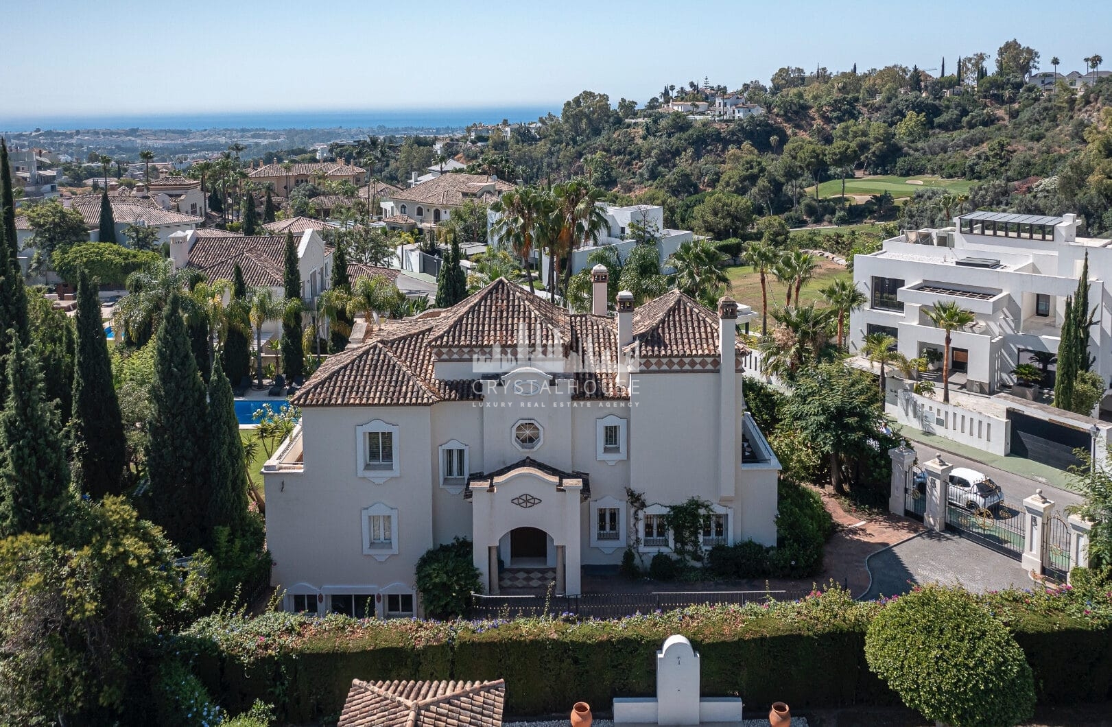 Villa Penati - Andalucian villa with 24h security