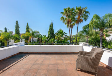Villa Penati - Andalucian villa with 24h security