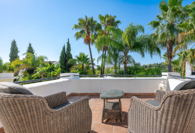Villa Penati - Andalucian villa with 24h security