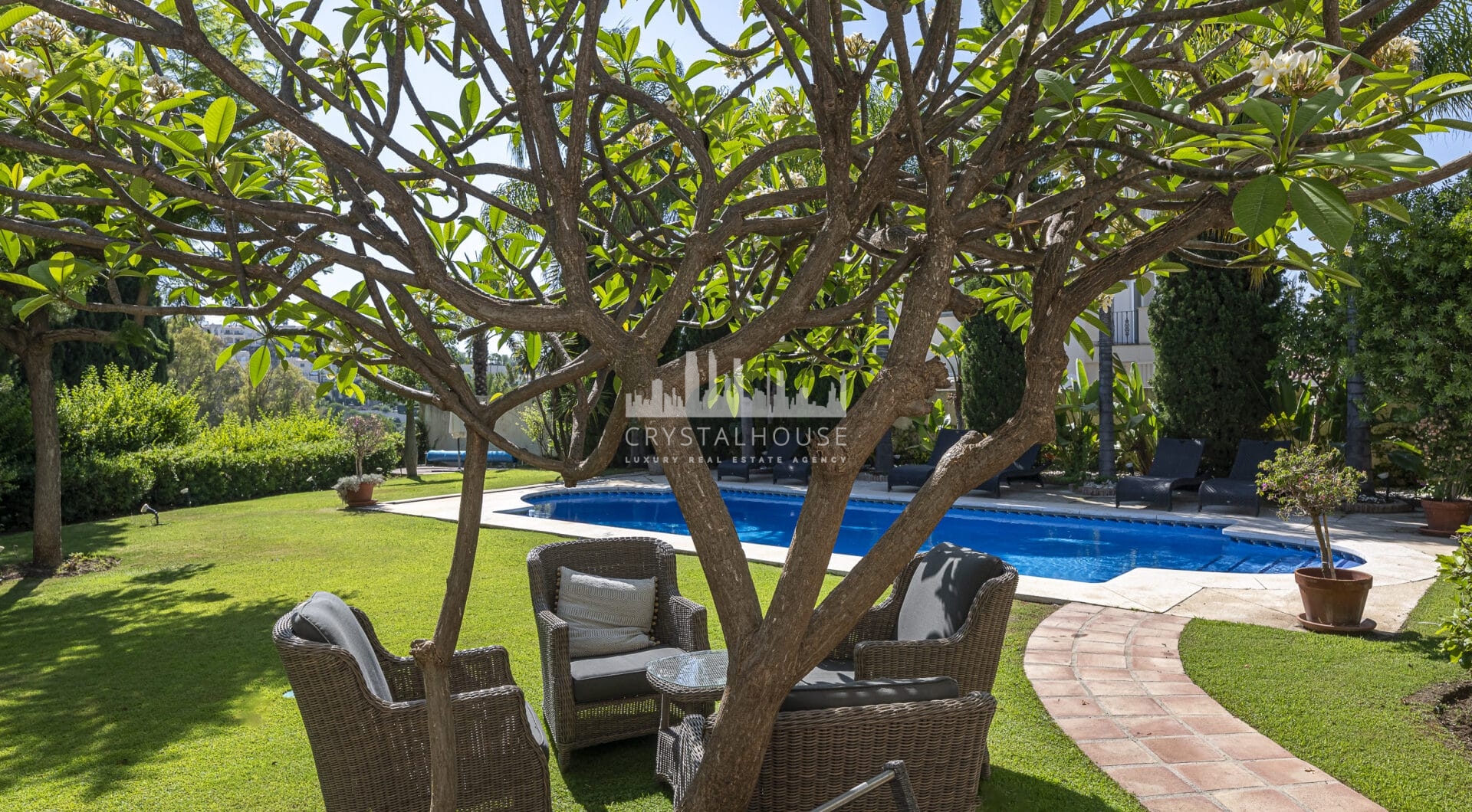 Villa Penati - Andalucian villa with 24h security