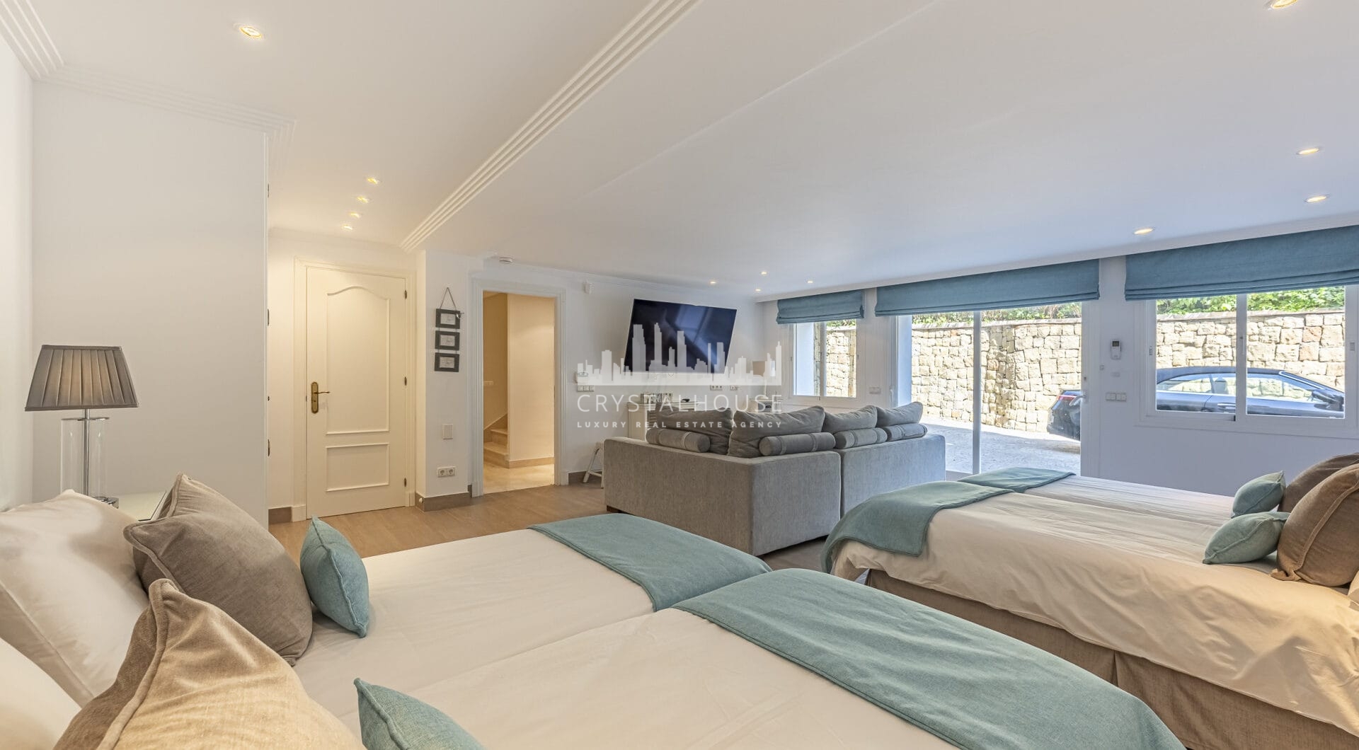Villa Penati - Andalucian villa with 24h security