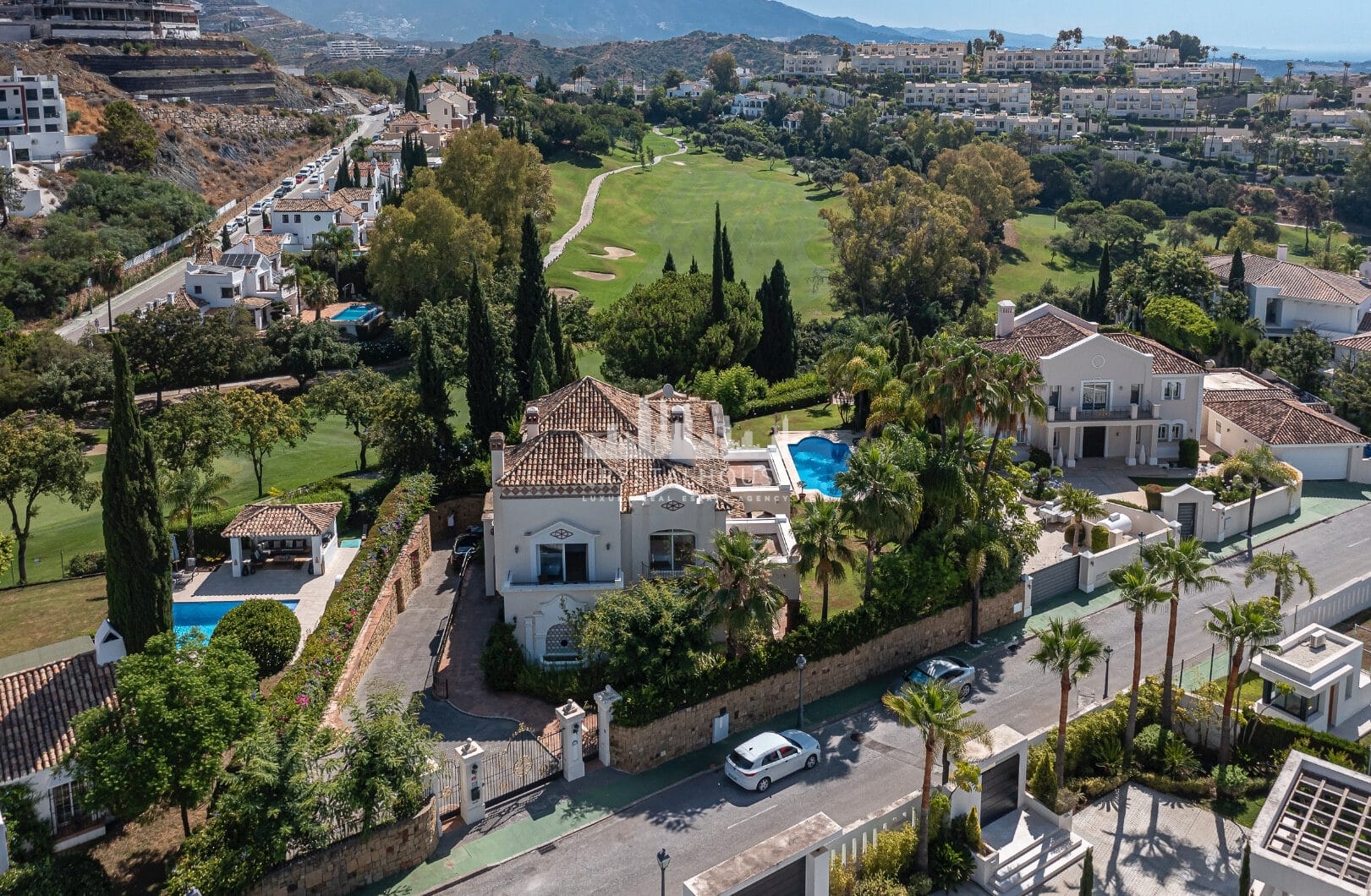 Villa Penati - Andalucian villa with 24h security
