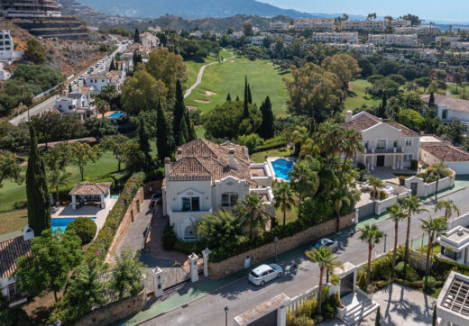Villa Penati - Andalucian villa with 24h security