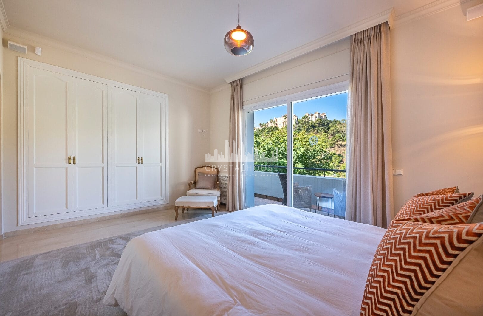 Villa Penati - Andalucian villa with 24h security
