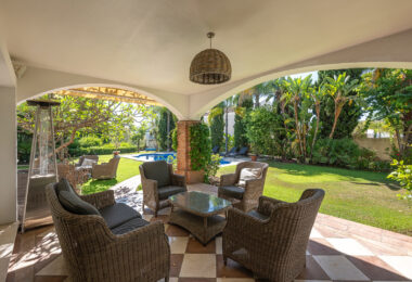 Villa Penati - Andalucian villa with 24h security