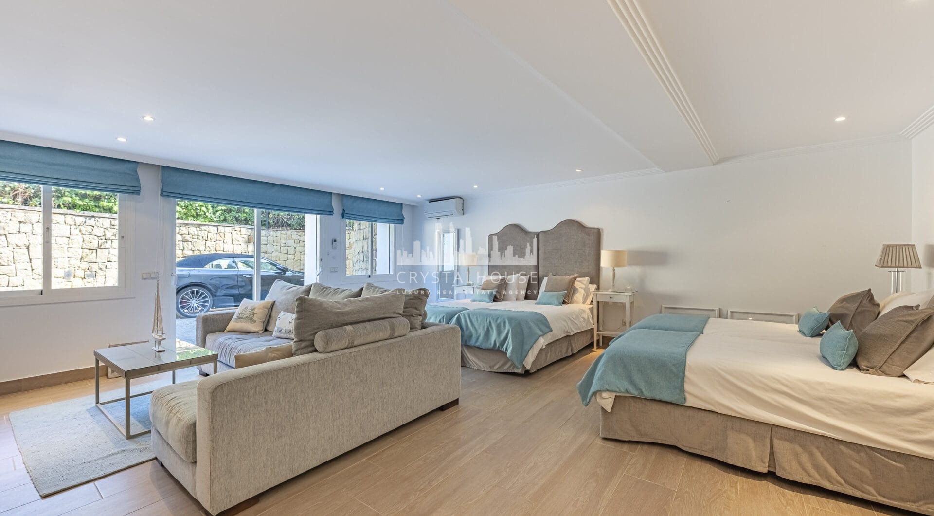 Villa Penati - Andalucian villa with 24h security