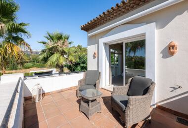 Villa Penati - Andalucian villa with 24h security
