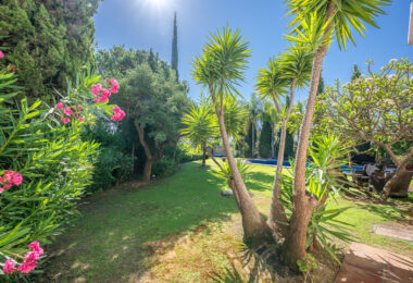 Villa Penati - Andalucian villa with 24h security