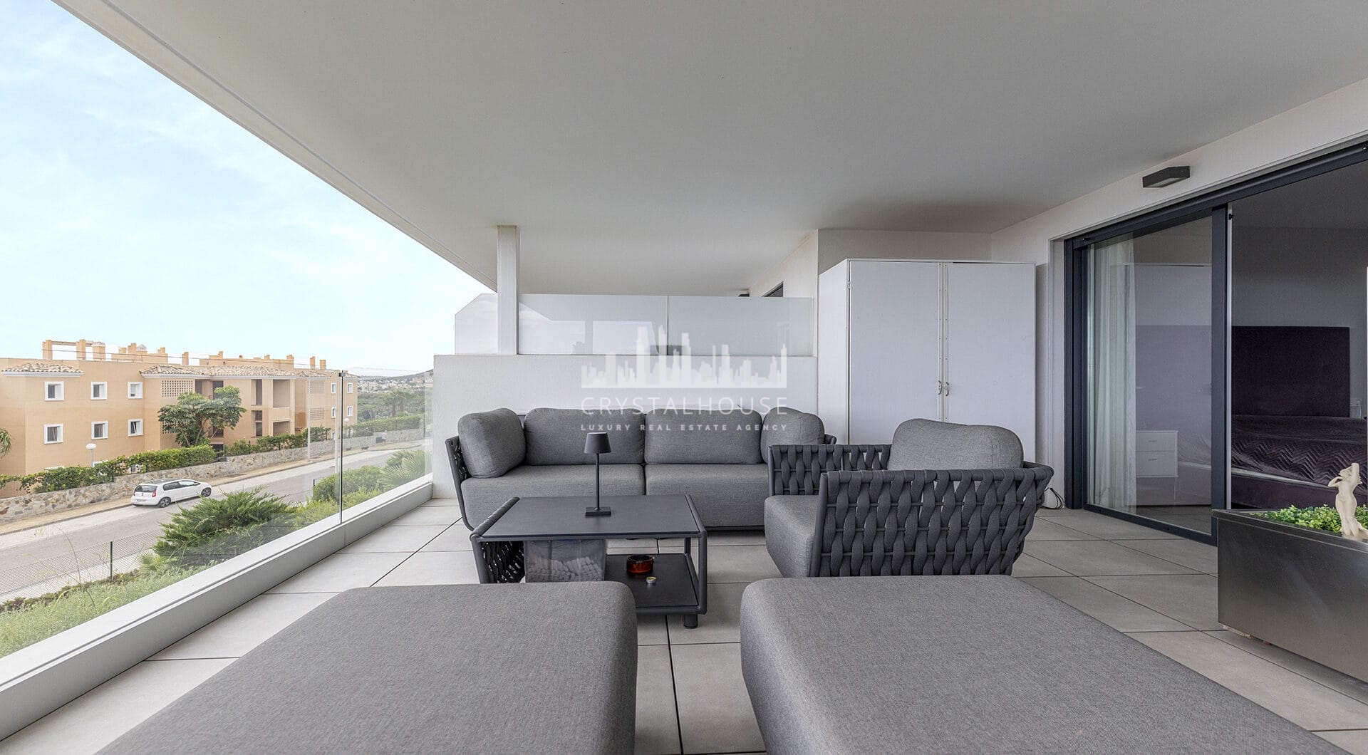 Stylish 3-Bed Corner Ground Floor Apartment with Spectacular Sea Views in Doña Julia
