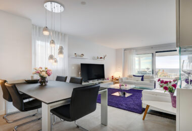 Stylish 3-Bed Corner Ground Floor Apartment with Spectacular Sea Views in Doña Julia