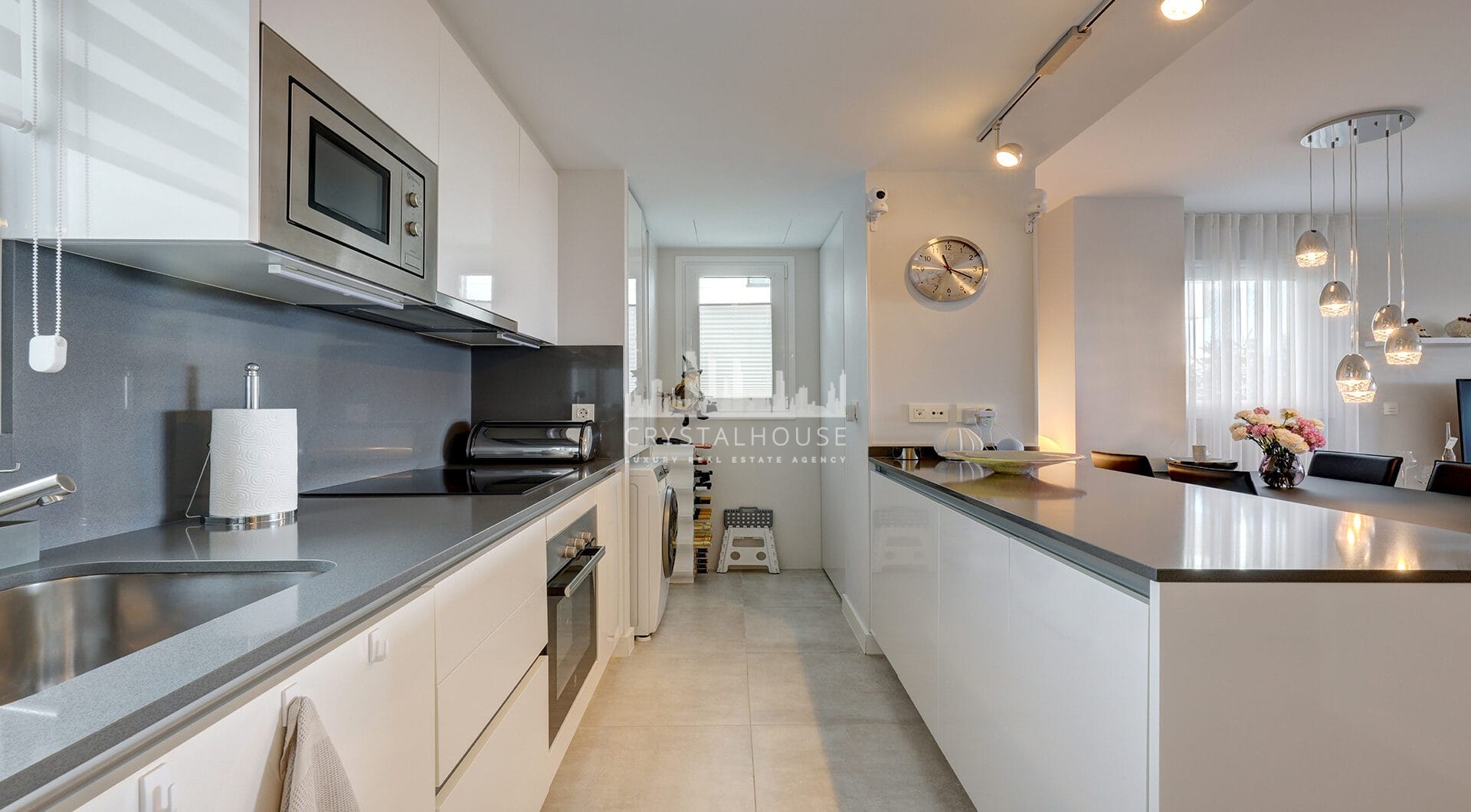Stylish 3-Bed Corner Ground Floor Apartment with Spectacular Sea Views in Doña Julia