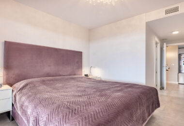 Stylish 3-Bed Corner Ground Floor Apartment with Spectacular Sea Views in Doña Julia