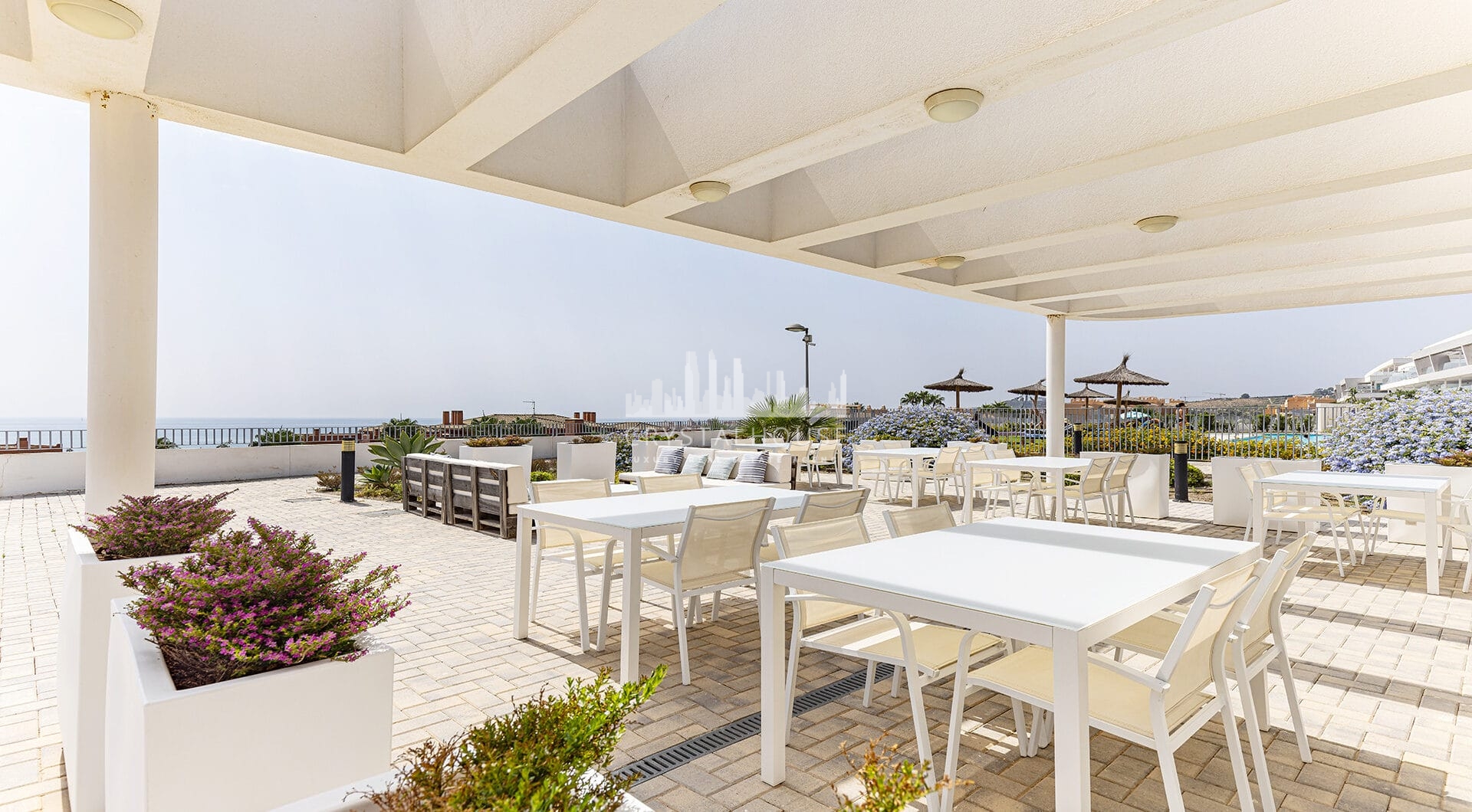 Stylish 3-Bed Corner Ground Floor Apartment with Spectacular Sea Views in Doña Julia