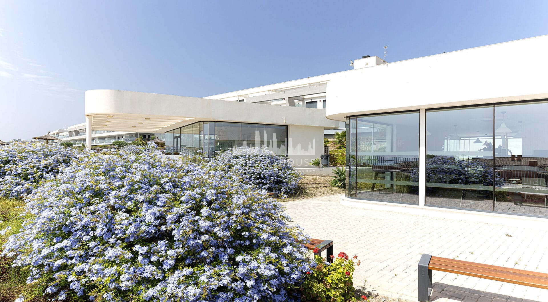 Stylish 3-Bed Corner Ground Floor Apartment with Spectacular Sea Views in Doña Julia
