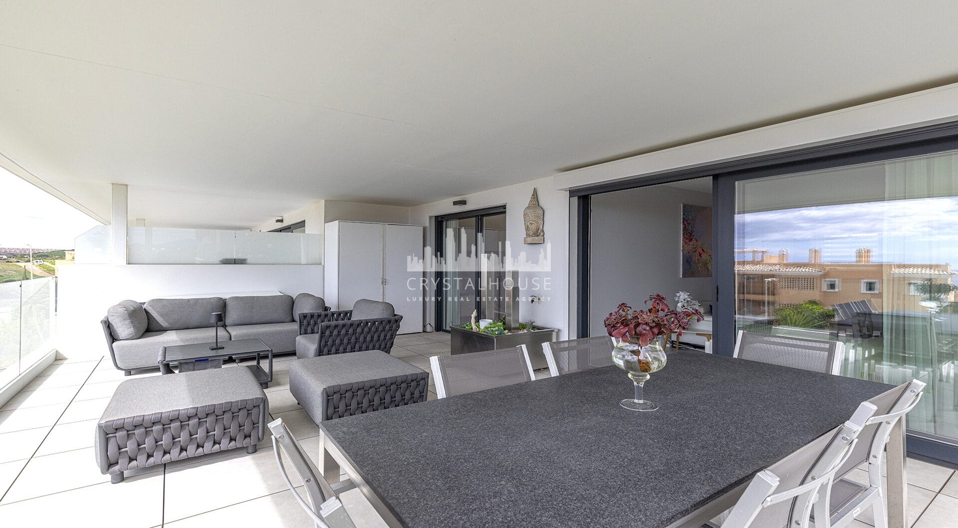 Stylish 3-Bed Corner Ground Floor Apartment with Spectacular Sea Views in Doña Julia