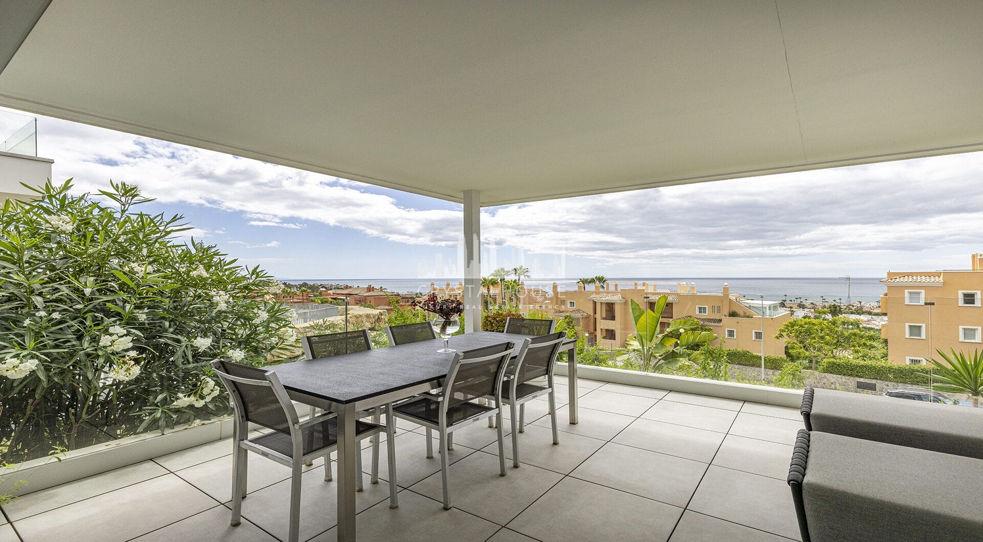Stylish 3-Bed Corner Ground Floor Apartment with Spectacular Sea Views in Doña Julia