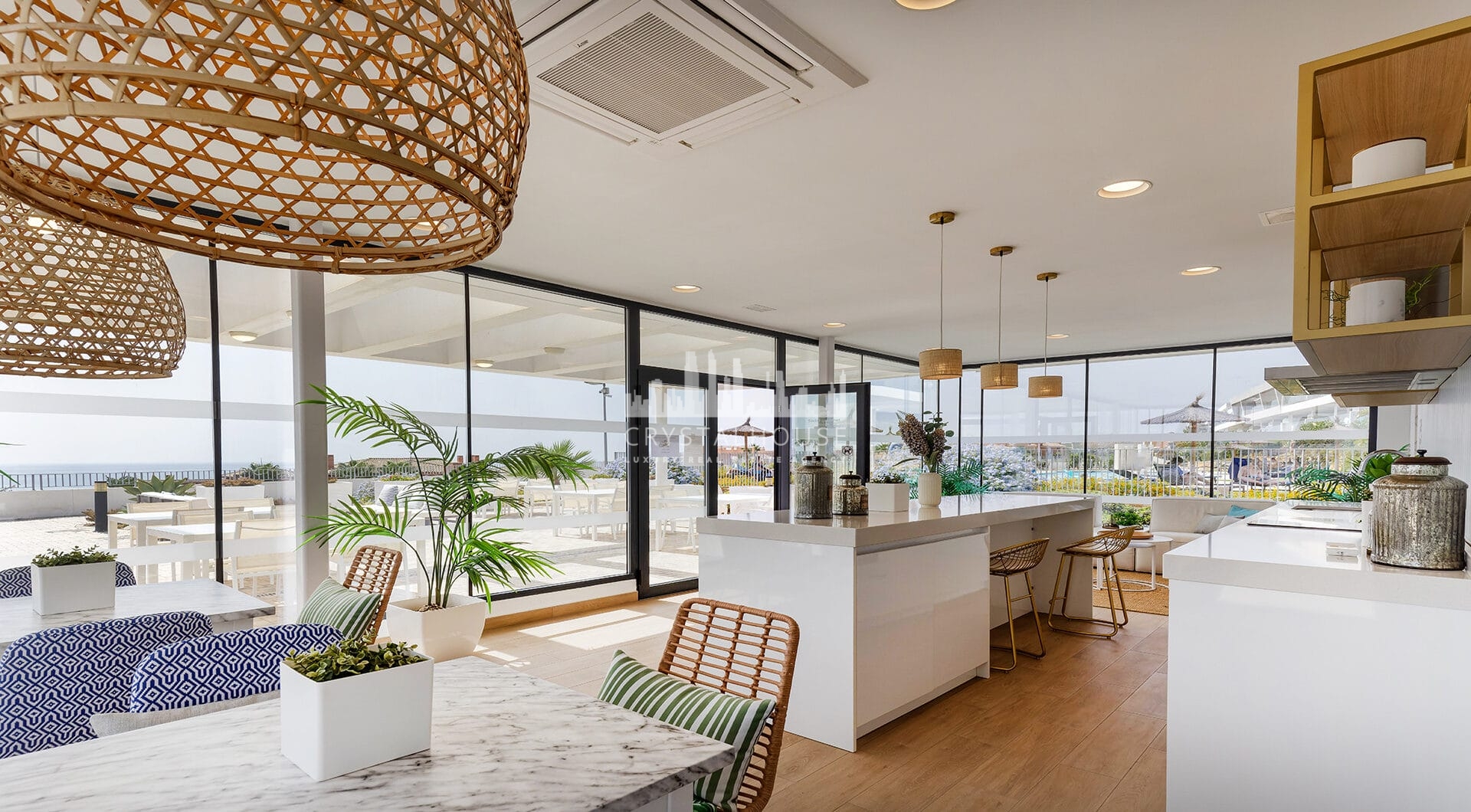 Stylish 3-Bed Corner Ground Floor Apartment with Spectacular Sea Views in Doña Julia