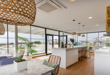 Stylish 3-Bed Corner Ground Floor Apartment with Spectacular Sea Views in Doña Julia
