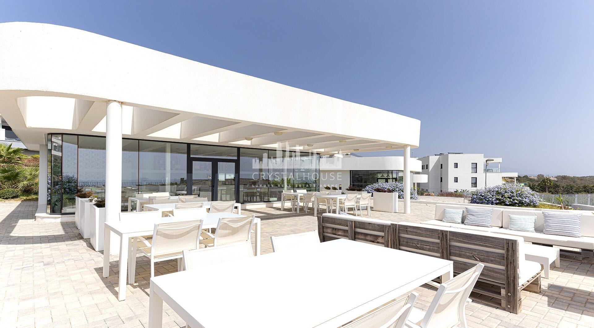 Stylish 3-Bed Corner Ground Floor Apartment with Spectacular Sea Views in Doña Julia