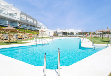 Stylish 3-Bed Corner Ground Floor Apartment with Spectacular Sea Views in Doña Julia