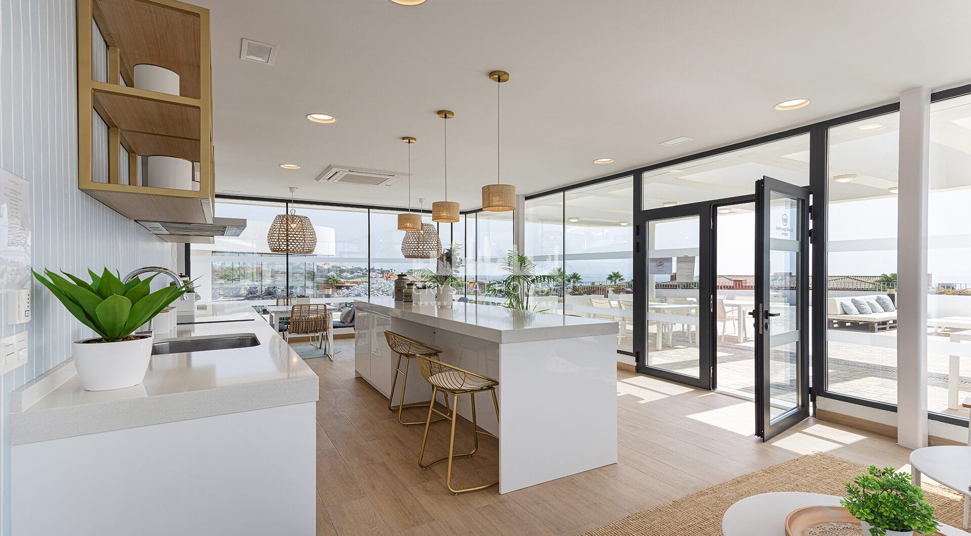Stylish 3-Bed Corner Ground Floor Apartment with Spectacular Sea Views in Doña Julia
