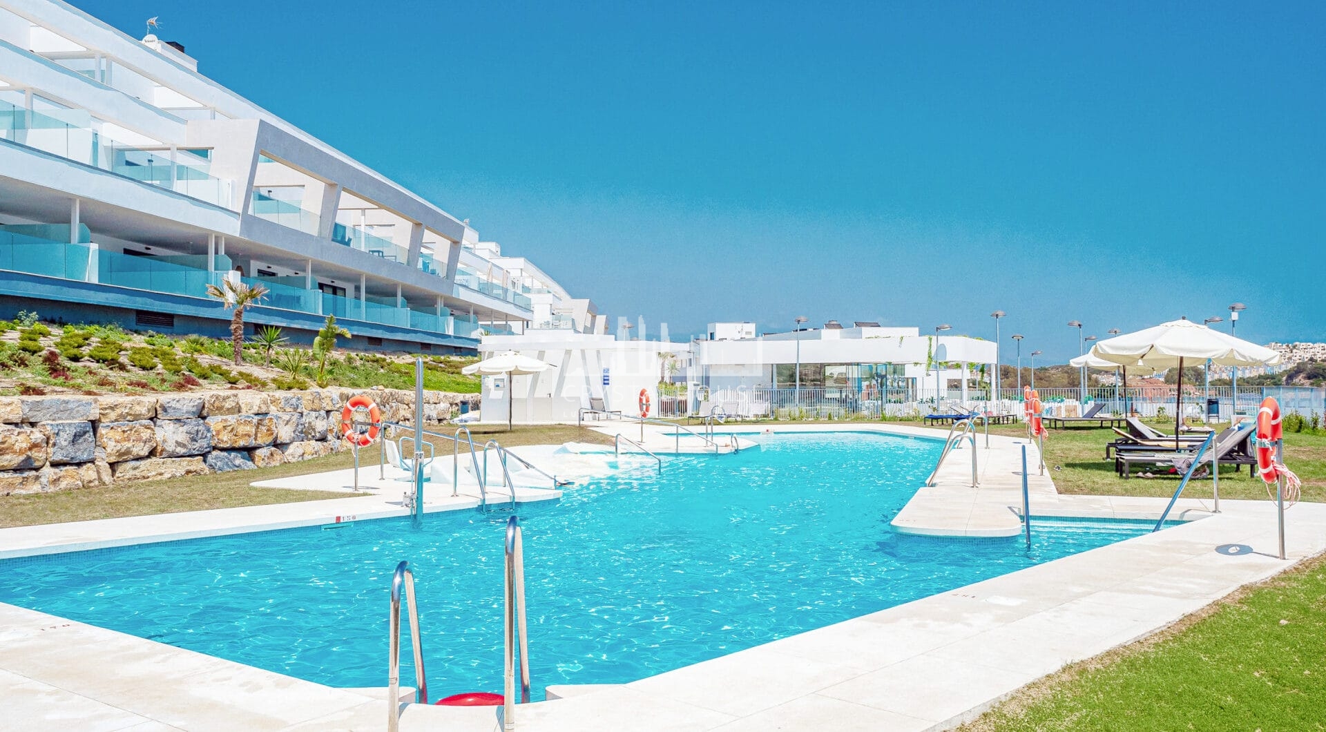 Stylish 3-Bed Corner Ground Floor Apartment with Spectacular Sea Views in Doña Julia