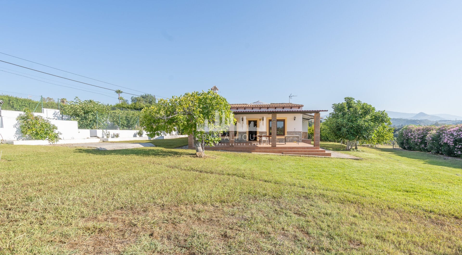 Beautiful, large country villa with beautiful sea views